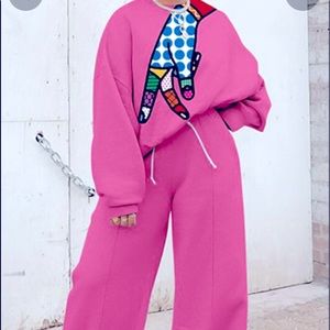 💕CUTE CUTE CUTE💕TWO PIECE FASHION SWEATSUIT💋💋